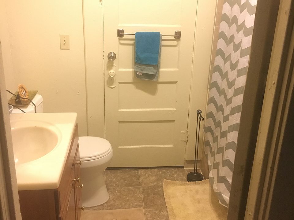 1st image of 3146 Clay Ave