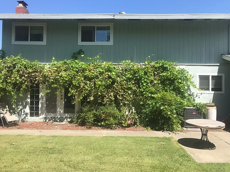 426 Balboa Ave — Photo 1