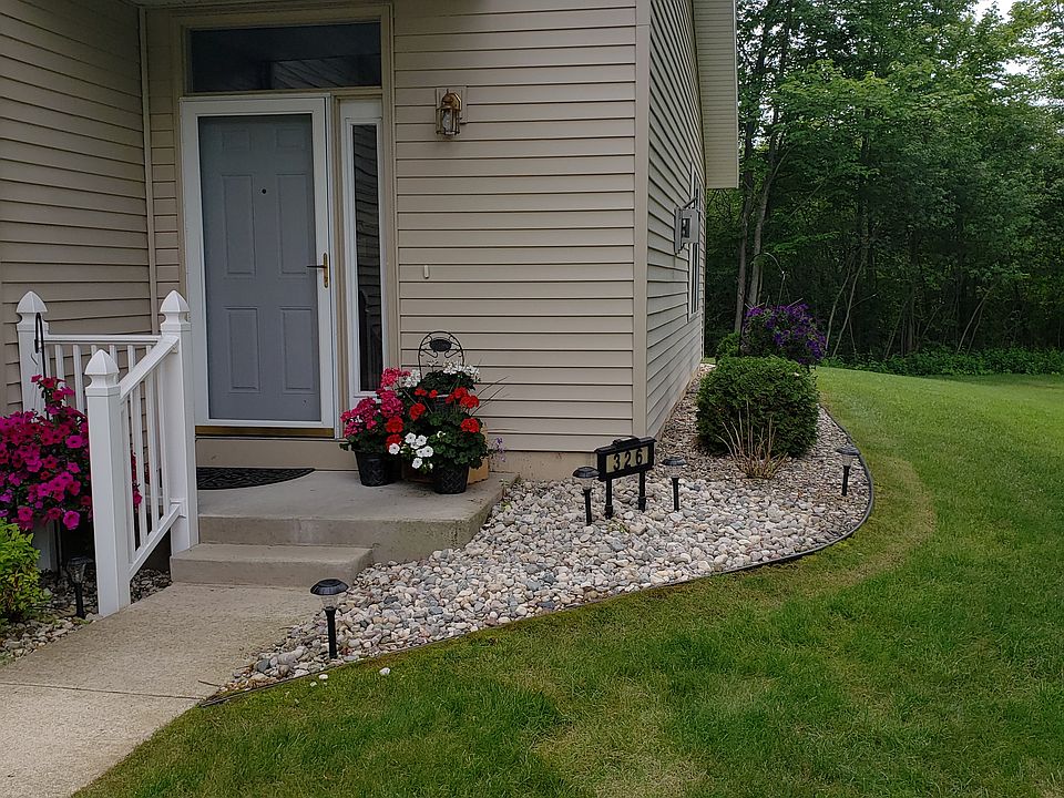 1st image of 326 Woodside Cir