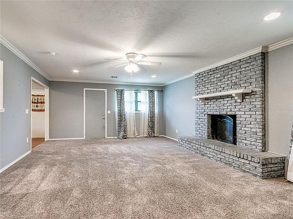 2nd image of 4517 SE 41st St