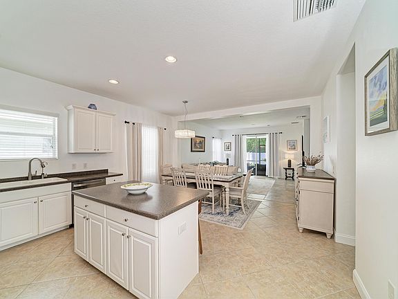 5th image of 4650 Woodbrook Dr #1