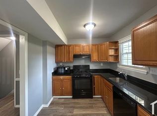 24 King Richard Ct, Rosedale, MD 21237