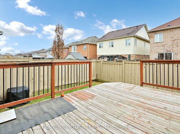 69 Elliottglen Dr, Ajax, ON L1Z 0H1