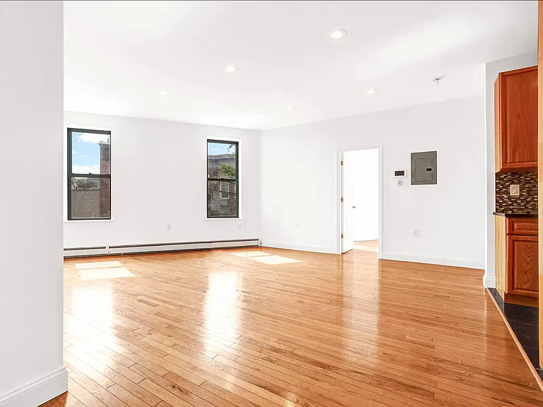 59-40 Myrtle Ave #3 — Photo 4