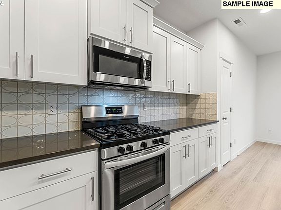 4th image of 18408 NE 43rd Ave #136