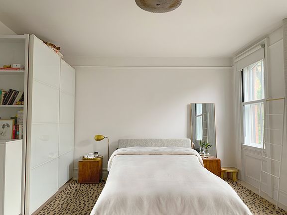 3rd image of 373 Bleecker St APT 3A