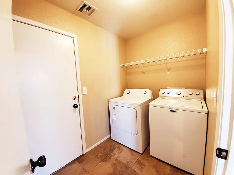 348 Bella Calabria Ave — Photo 13