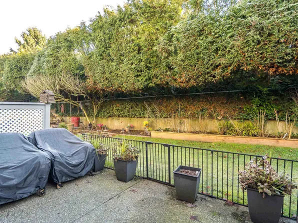 21937 48th Ave #403, Langley, BC V3A 8C3