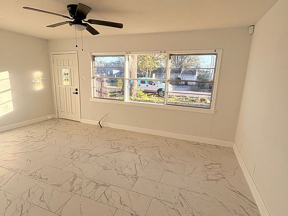 4th image of 3010 McCrarey Dr