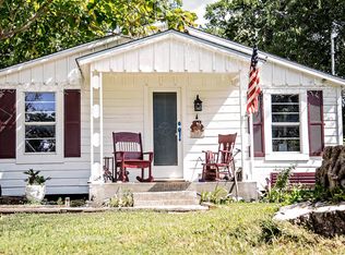 3747 Magnolia St, Bedias, TX 77831