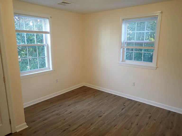 104 Crescent St #2 — Photo 9