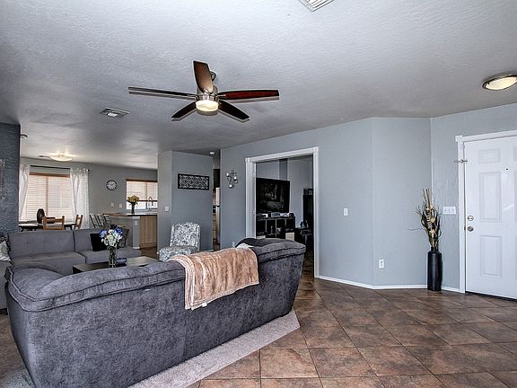 5th image of 6601 S 31st Dr
