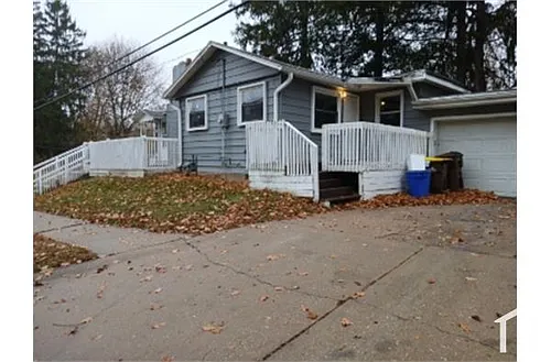 3317 Elm St Photo 1
