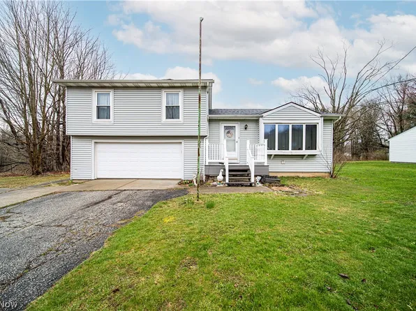 5301 Clay St, Geneva, OH 44041