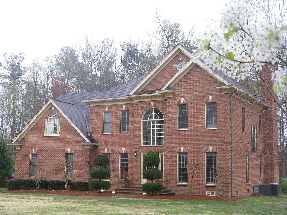 Lovely Home on Herbert Dr.