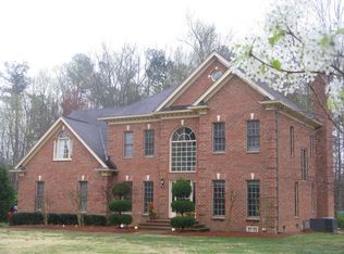 2118 Herbert Dr, Zebulon, NC 27597