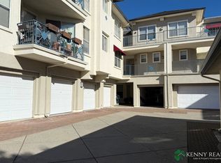 300 Baltic Cir UNIT 302, Redwood City, CA 94065