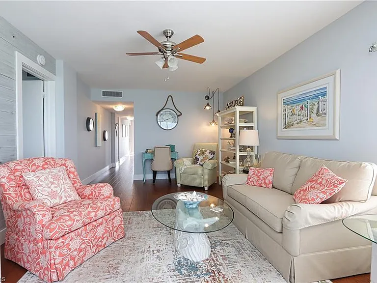 26000 Hickory Blvd #701 — Photo 8