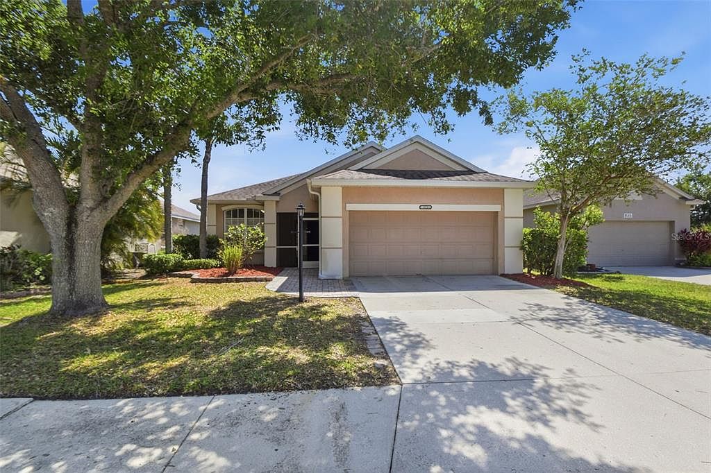 823 Springwood Cir