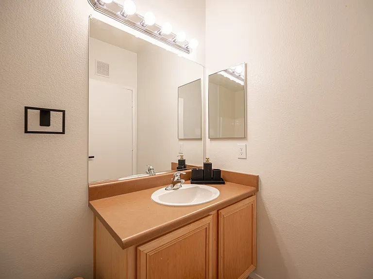 800 Peachy Canyon Cir #103 — Photo 37