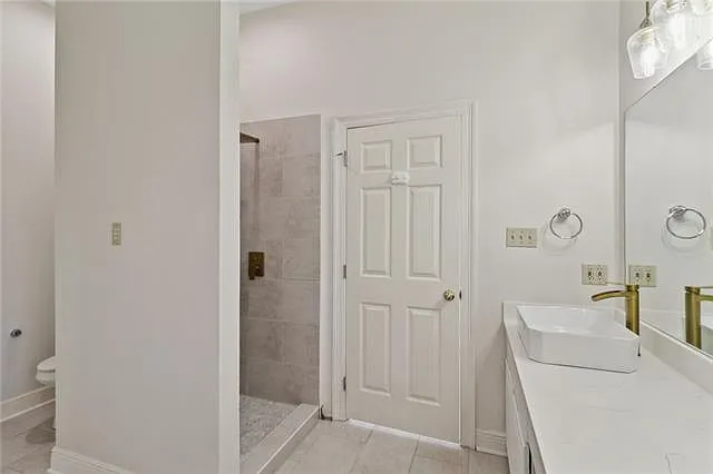 212 Oak Point Dr — Photo 13