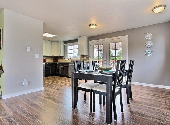 3rd image of 2336 S Sheridan Ave