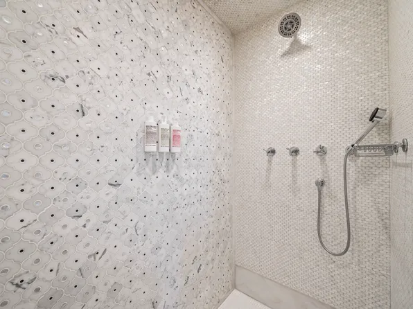 10 East 14th Street image 40 of 55