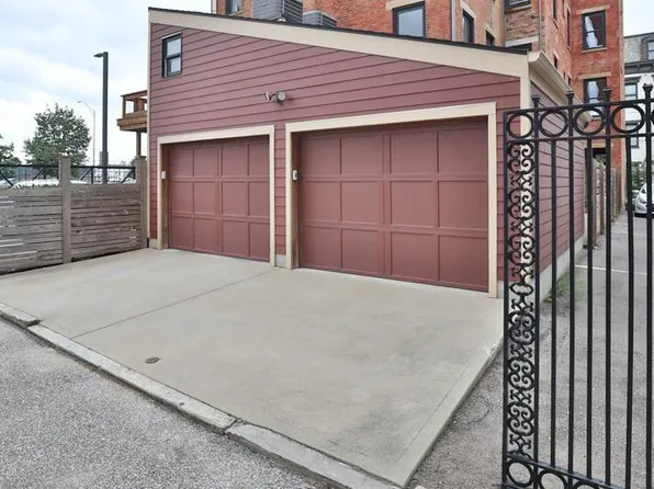 219 Wade St, Cincinnati, OH 45202