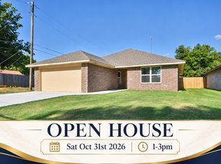 1206 N 2nd St, Marlow, OK 73055