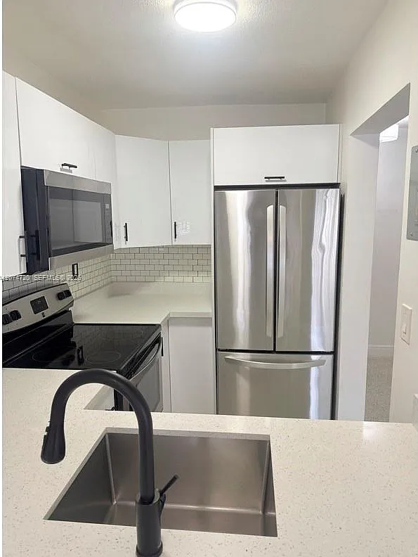 755 Bldg Condo — Photo 4