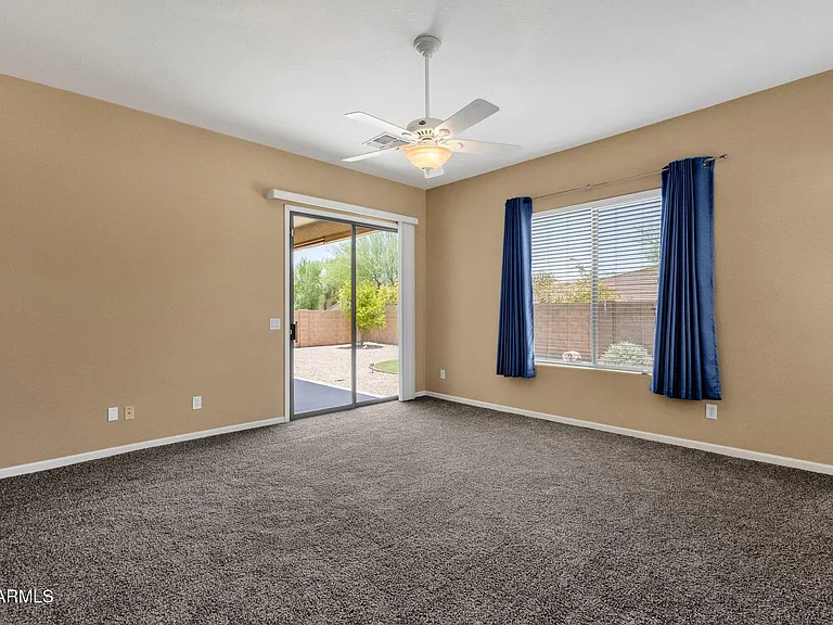 2403 E Robb Ln — Photo 18