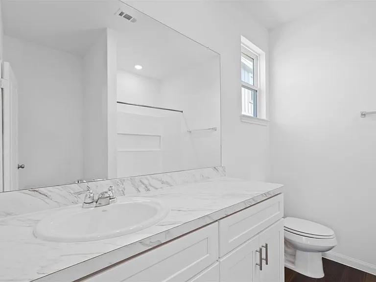 25849 Hedgerow Dr — Photo 13