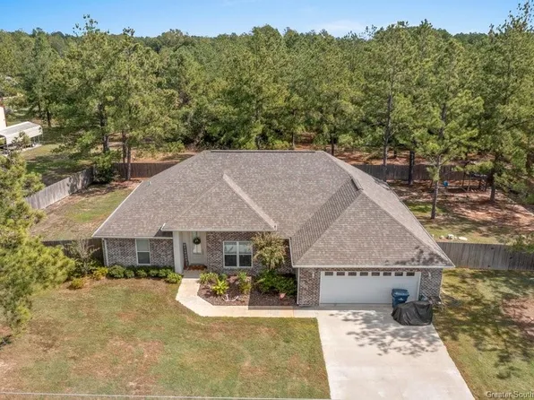147 Aidan St, Leesville, LA 71446