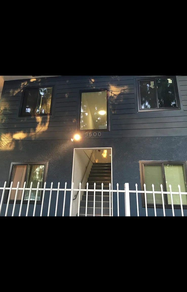 5500 Vesper Avenue, Unit 2 — Photo 4