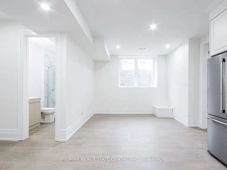 143 Balsam Dr — Photo 25