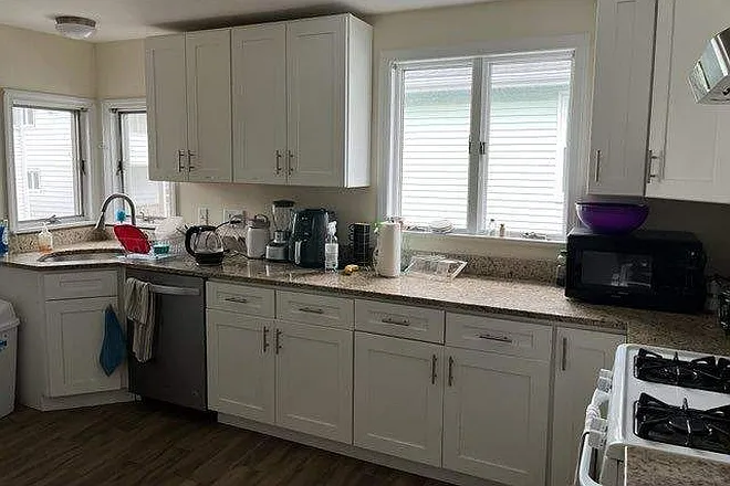 45 Woods Ave — Photo 4
