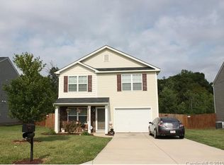 1409 River Run Dr, Lowell, NC 28098