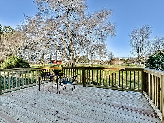 2nd image of 4744 Westwind Dr