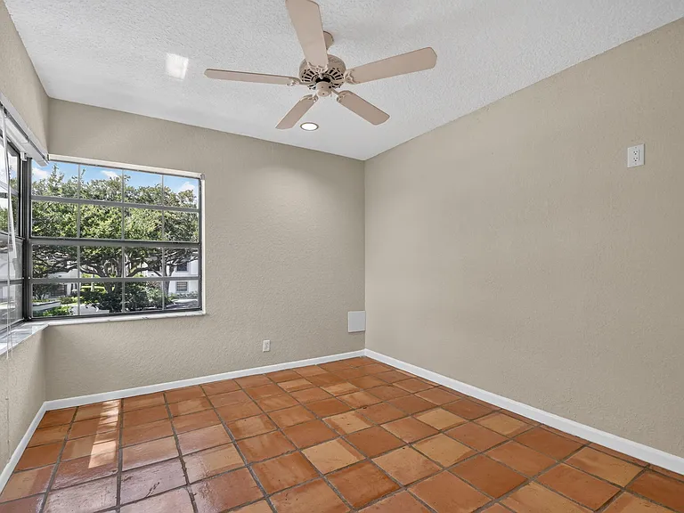 5451 Verona Dr #N — Photo 40