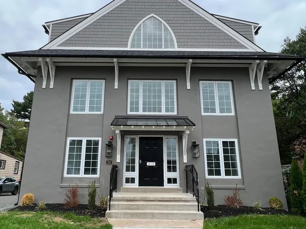 215 E Linden St Unit 4, Kennett Square, PA 19348