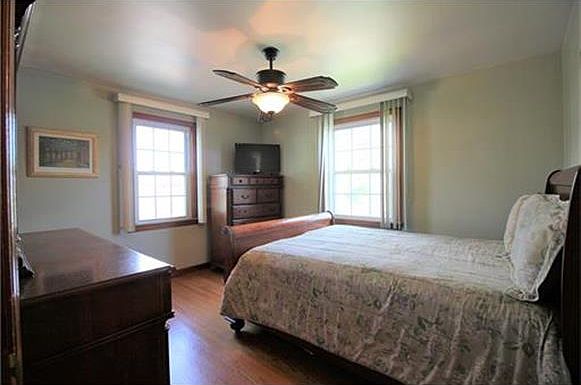 2nd image of 16 Kamm Ave