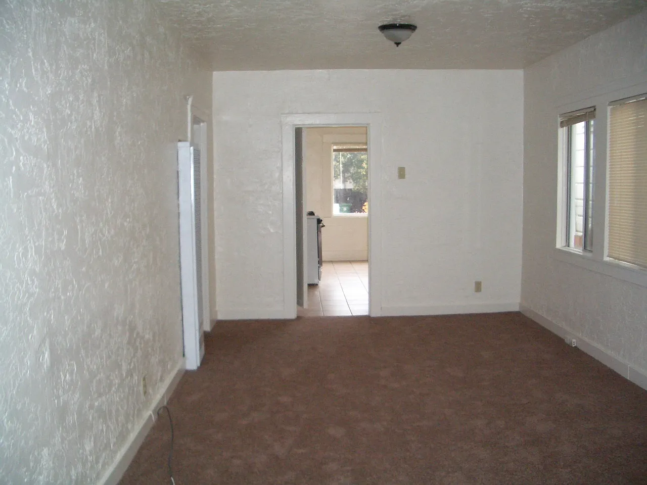 Welcome to our beautiful house on 96th Ave, Oakland CA. - Updated pictures coming soon. — Photo 3