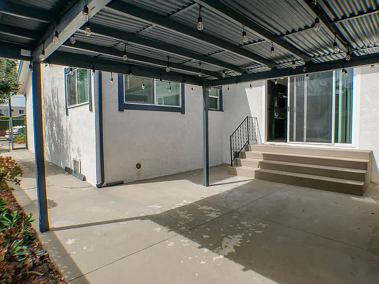 2924-2932 Suncrest Dr — Photo 36