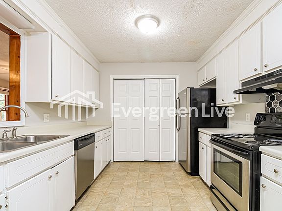 3rd image of 7400 Teague Rd