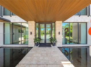 8825 SW 64th Ct, Pinecrest, FL 33156