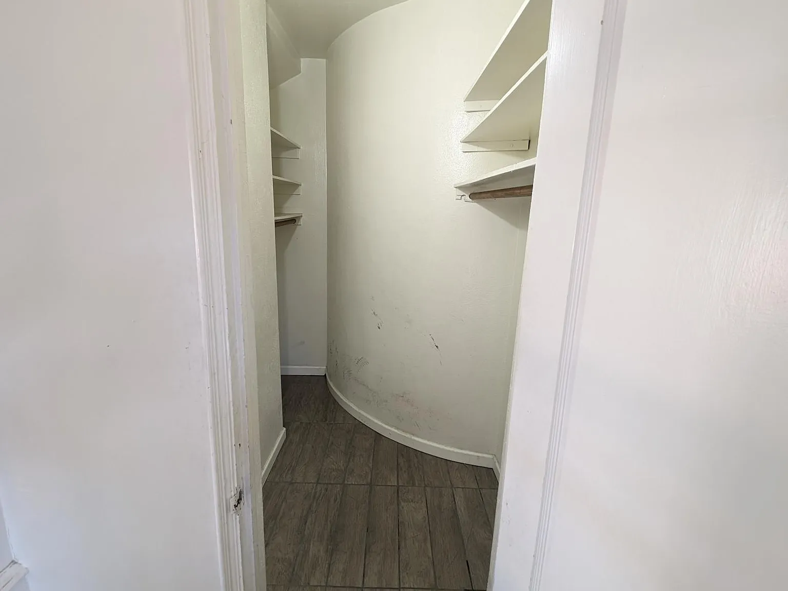 2 bed, 1000 sqft, $1,250 — Photo 3