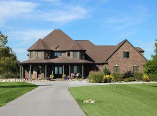 18647 Hilt Rd, Bowling Green, OH 43402