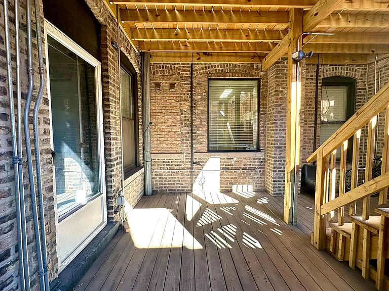 2801 W Logan Blvd #2R — Photo 23