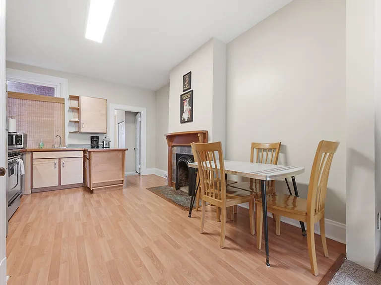 2213 Jane St #1 — Photo 8