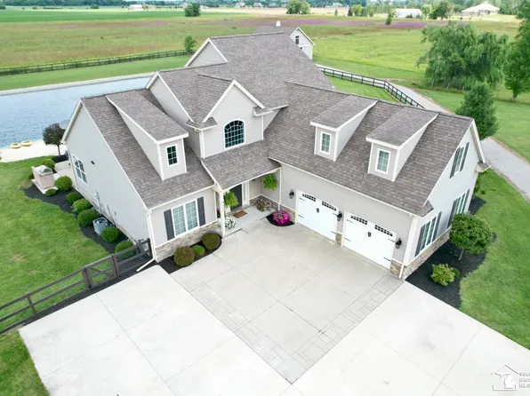 9064 Schroeder Rd, Riga, MI 49276